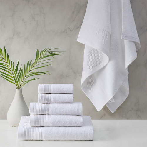 Luxurious Beautyrest Towel Set with Silverbac Shield