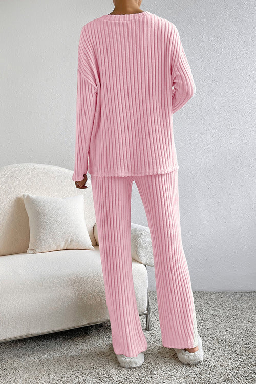 Pink Dream: Cosy Elegance in Ruffled Comfort 🌸✨