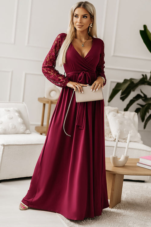 Elegant Lace Maxi Dress: Ultimate Charm 🌟