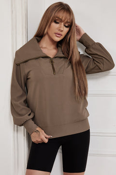 Cozy Quarter Zip Sweatshirt: Stay comfy, look stylish!