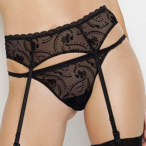 Enchanting Lace Garter Belt: Embrace Sensuality 🌹