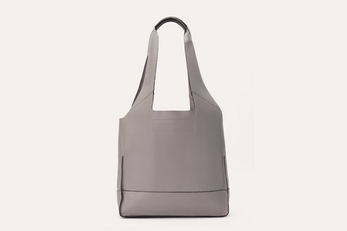 Pebble Leather Luxury Tote: A Sophisticated Affair