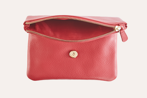 Luxury Pebble Leather Flap Clutch: A Masterpiece!