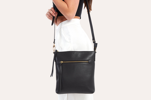 Luxurious Pebble Leather Crossbody with Versatile Elegance