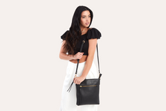 Luxurious Pebble Leather Crossbody with Versatile Elegance