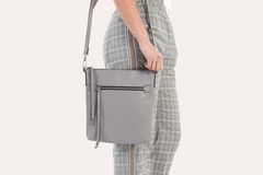 Luxurious Pebble Leather Crossbody with Versatile Elegance