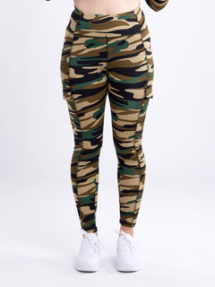 Adventure-Ready High-Waisted Leggings with Cargo Pockets