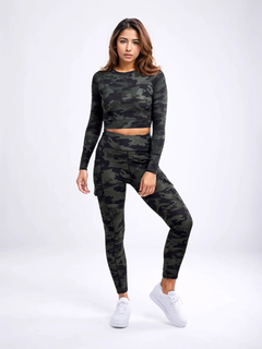 Adventure-Ready High-Waisted Leggings with Cargo Pockets