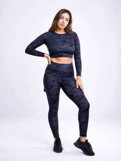 Adventure-Ready High-Waisted Leggings with Cargo Pockets