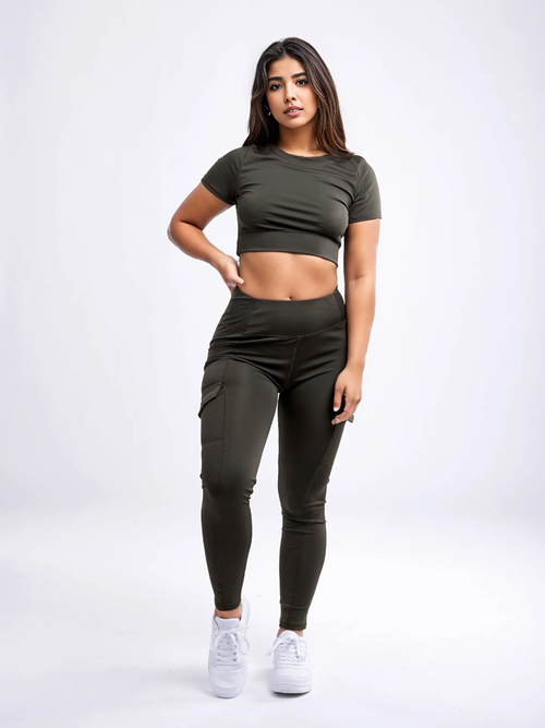 Adventure-Ready High-Waisted Leggings with Cargo Pockets