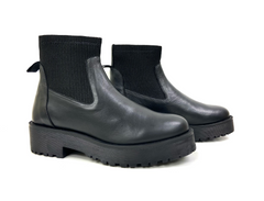 Olivia Black Platform Chelsea Ankle Boots: Pure Luxe