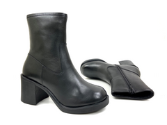 Luxe Noir Elegance: Lyla Block Heel Boot