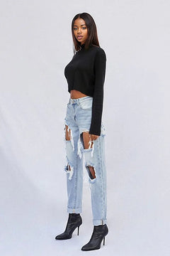 Ripped Baggy Jeans: Effortlessly Cool Style 🌟