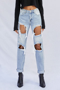 Ripped Baggy Jeans: Effortlessly Cool Style 🌟