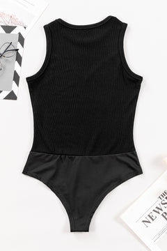 Chic Mesh Patch Bodysuit: Effortless allure awaits!