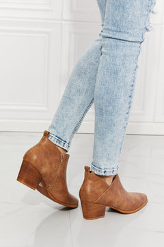 Luxe Caramel Embroidered Cowboy Bootie: Opulent Elegance