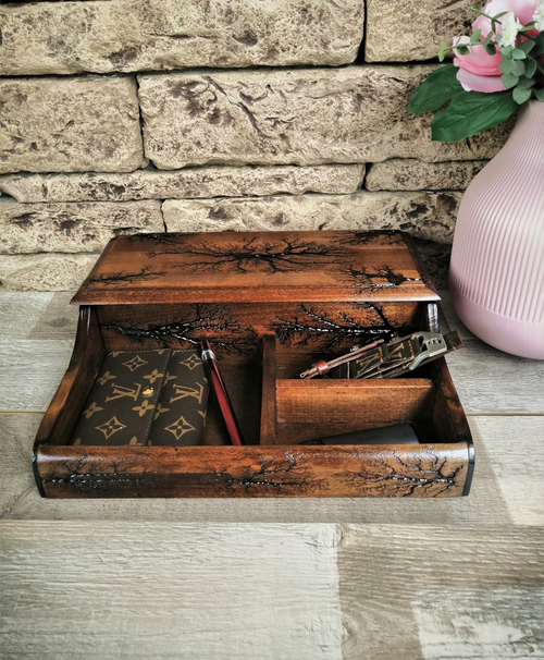 Regal Linden Wood: Timepiece Noble Organiser