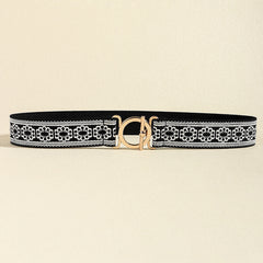 Elegant PU Toggle Clasp Elastic Belt: A Refined Adornment.