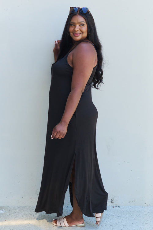 Elegant Ninexis Black Maxi Dress with Pockets