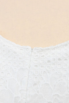 Elegant White Lace Bodycon: Timeless Sophistication