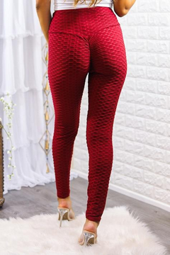 Burgundy Butt Lift Leggings: Flaunt Your Curves