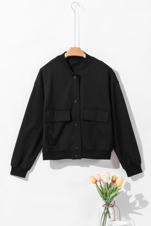 Stay Stylish & Comfortable: Black Pockets Jacket!