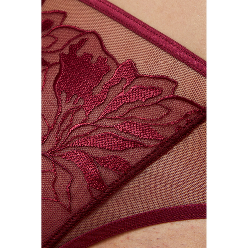 Enchanting Burgundy Floral Thong: Elegance Redefined 💖