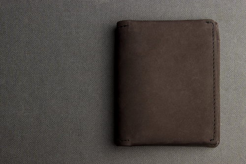 Thou Artisanal Leather Bifold: A Class Apart.