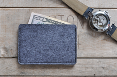 Elegant Sophistication: Bespoke Card Case