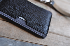 Elegant Sophistication: Bespoke Card Case