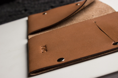 Unstitched Leather: Handcrafted Elegance for Modern Gentlemen