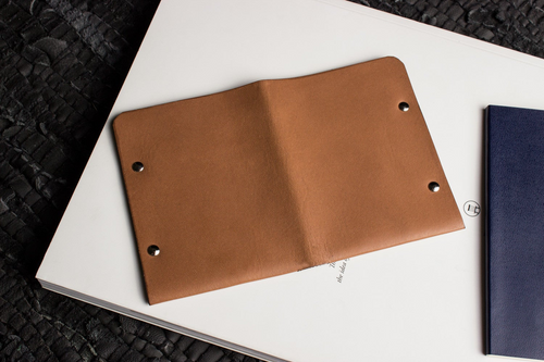 Unstitched Leather: Handcrafted Elegance for Modern Gentlemen