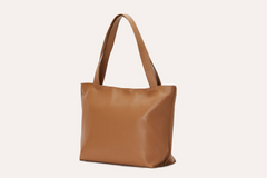 Luxurious Leather Tote: A Bard's Elegance