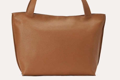 Luxurious Leather Tote: A Bard's Elegance