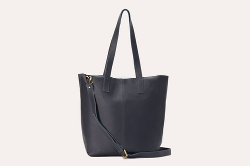 Luxurious Top Grain Cowhide Tote: Journalist's Elegance