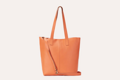 Luxurious Top Grain Cowhide Tote: Journalist's Elegance