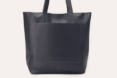 Luxurious Top Grain Cowhide Tote: Journalist's Elegance