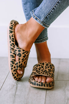 Pink Leopard Elegance Luxury Slip-On Slippers