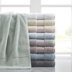 Luxurious Madison Park Signature Towel Set: Royal Comfort.