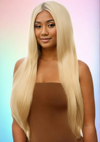 Opulent Blonde Elegance: 33" Luxury Wig