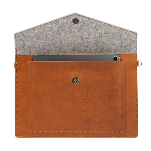 Elegant Leather MacBook Sleeve: Bespoke Luxury Defence