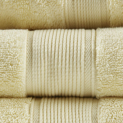 Thy Bathing Boudoir: Madison Park Towel Set