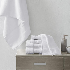 Luxurious Madison Park Signature Towel Set