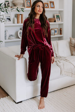 Fireside Charm Velvet Lounge Set 🌟