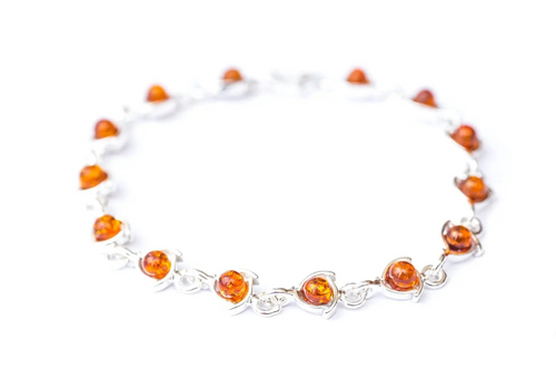 Elegance & Opulence: Baltic Amber Luxury Bracelet