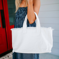 Presley Fray Canvas Tote: Thee Everyday Chic