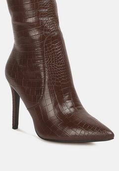 Luxurious Croc Calf Boots: Unrivalled Elegance!