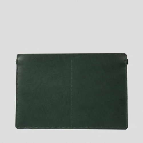 Artisanal Italian Leather iPad Bag: A Masterpiece