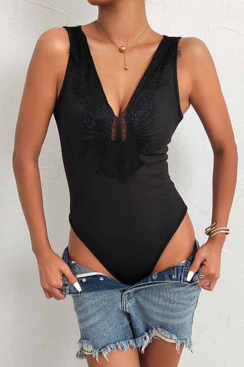 Spliced Lace Sleeveless Bodysuit: Unparalleled Sophistication