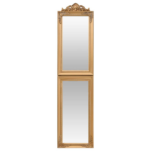 Baroque Gold Mirror: A Regal Reflection.